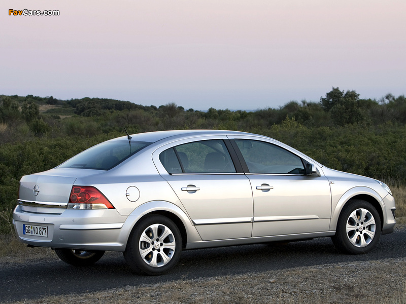 Pictures of Opel Astra Sedan (H) 2007 (800 x 600)