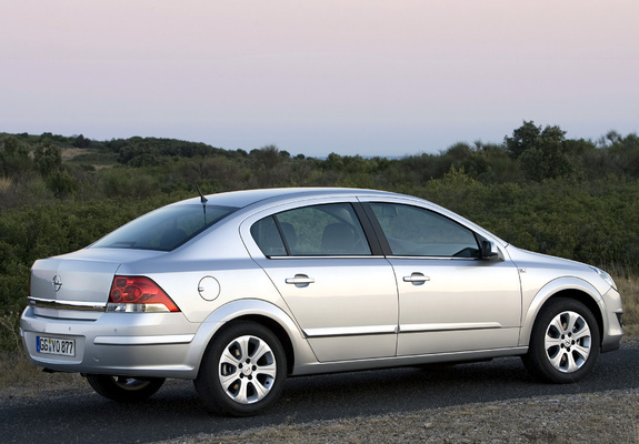 Pictures of Opel Astra Sedan (H) 2007