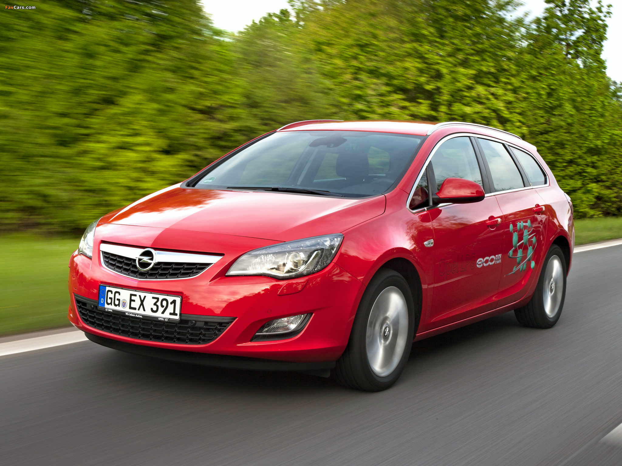 Pictures of Opel Astra ecoFLEX Sports Tourer (J) 2010–12 (2048 x 1536)