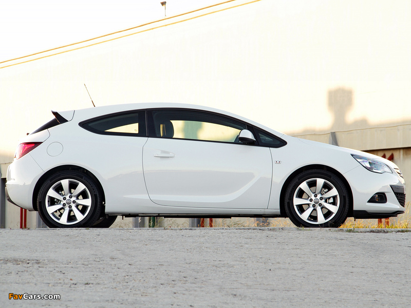 Pictures of Opel Astra GTC ZA-spec (J) 2012 (800 x 600)