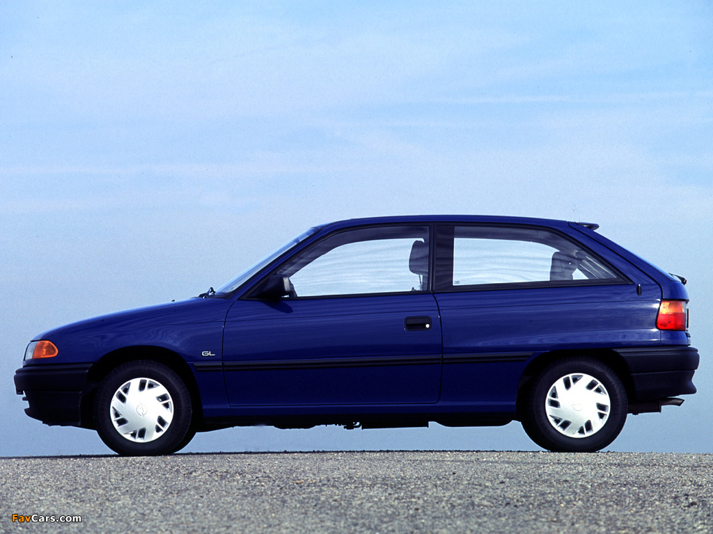 Opel Astra 3-door (F) 1991–94 wallpapers (1024 x 768)