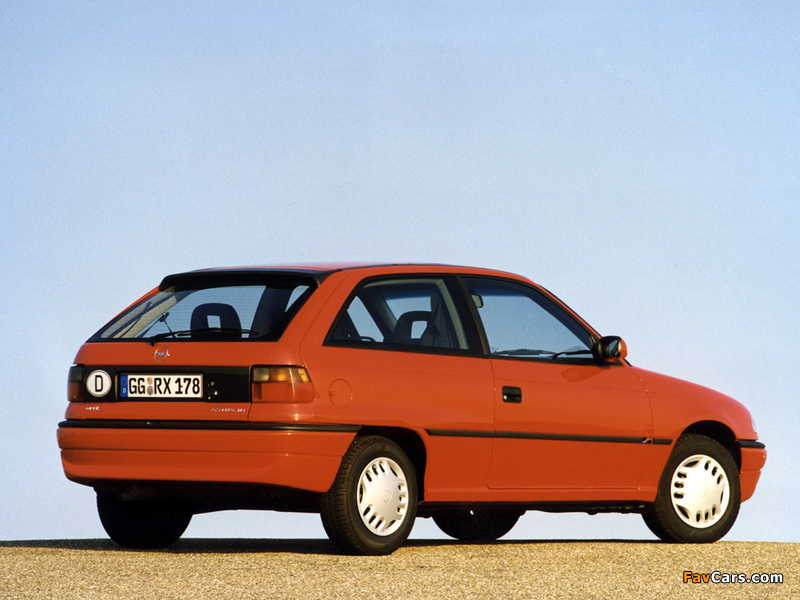 Opel Astra 3-door (F) 1994–98 wallpapers (800 x 600)