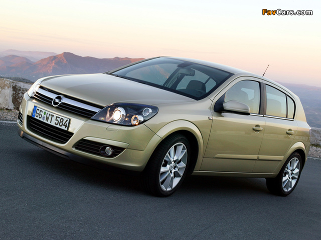 Opel Astra Hatchback (H) 2004–07 wallpapers (640 x 480)