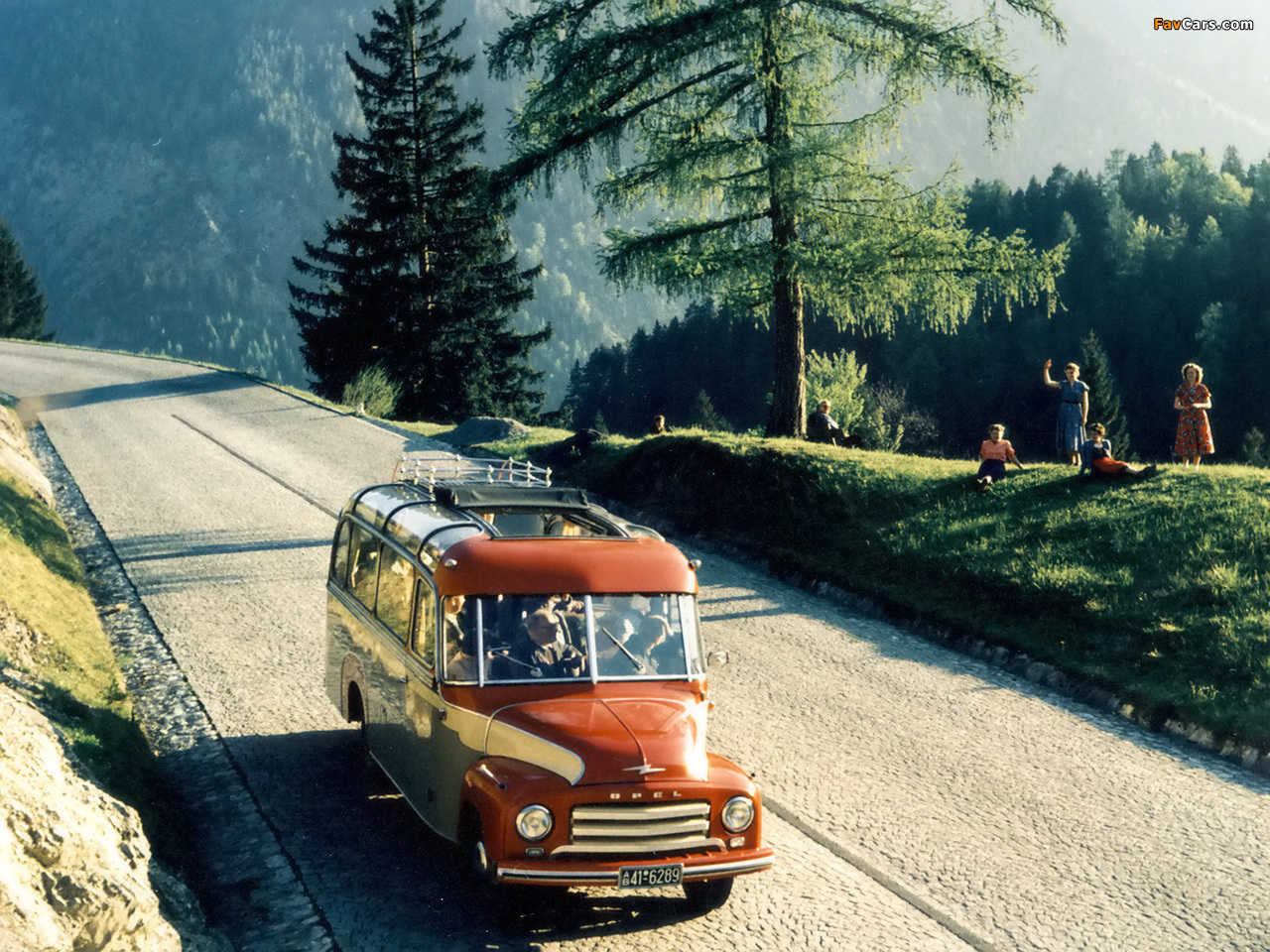 Opel Blitz 1.75t Omnibus by Kässbohrer 1952–60 pictures (1280 x 960)