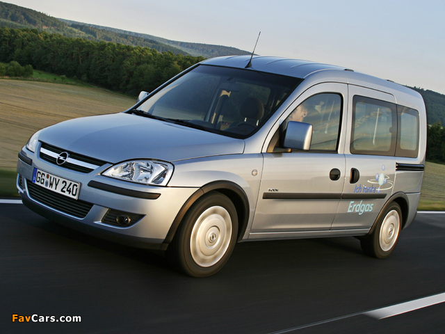 Opel Combo Tour CNG (C) 2009–11 photos (640 x 480)