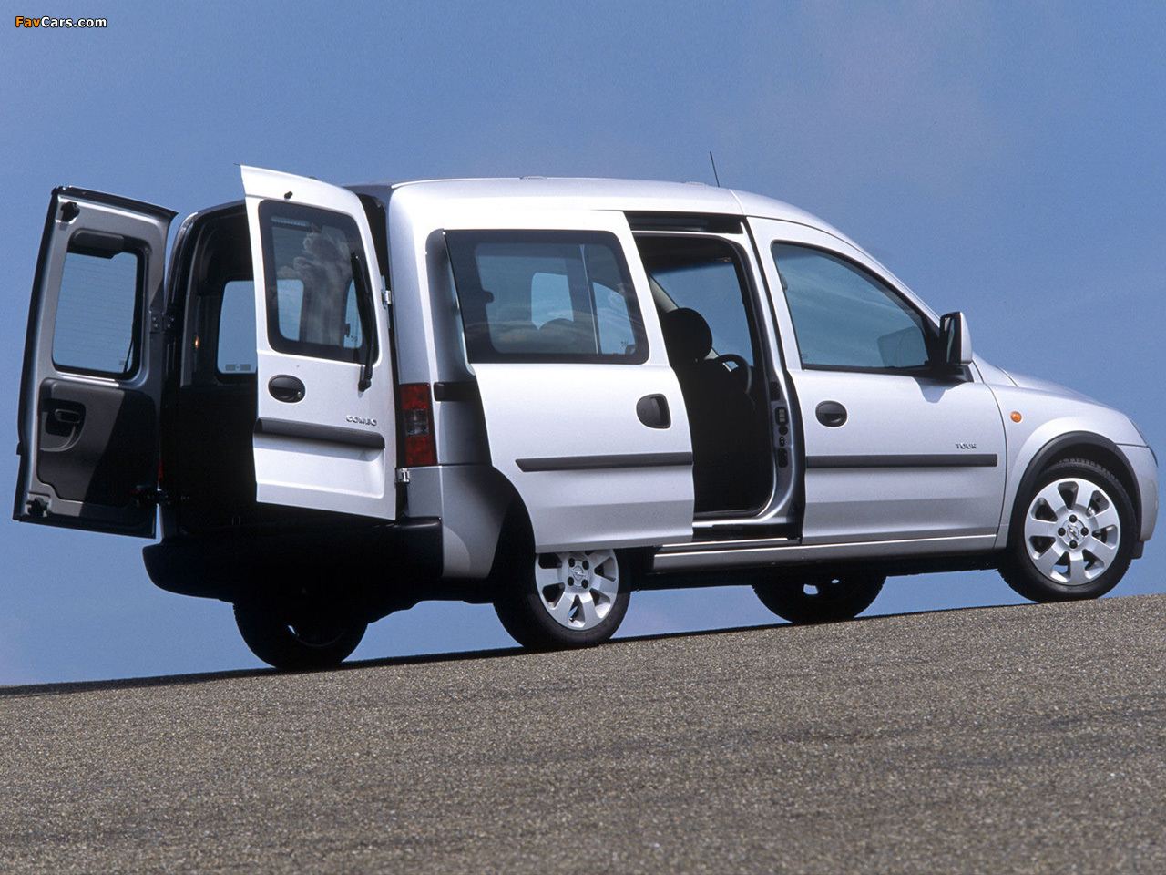 Pictures of Opel Combo Tour (C) 2005–11 (1280 x 960)