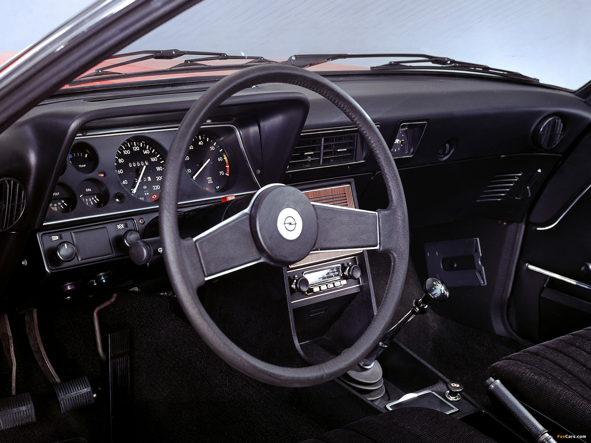 Opel Commodore GS/E Coupe (B) 1972–77 photos (2048 x 1536)