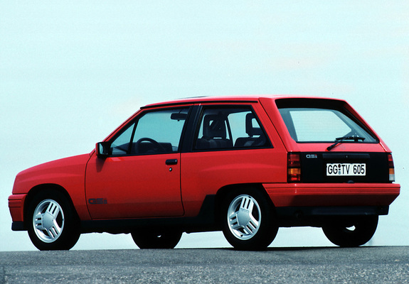 Opel Corsa GSi (A) 1988–90 pictures