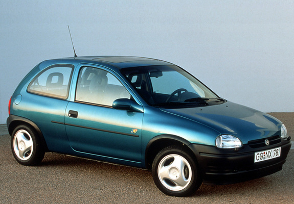 Opel Corsa 3-door (B) 1993–97 images