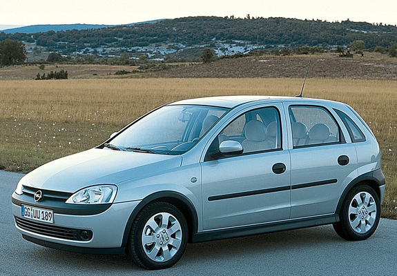 Opel Corsa 5-door (C) 2000–03 images