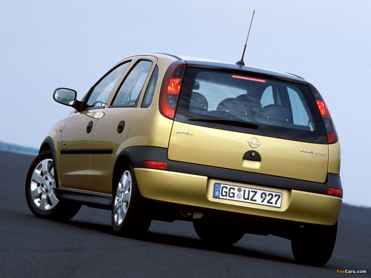 Opel Corsa 5-door (C) 2000–03 images (1280 x 960)