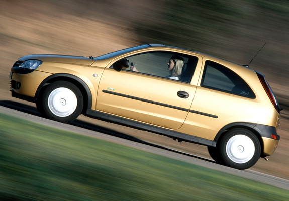 Opel Corsa 3-door (C) 2000–03 photos