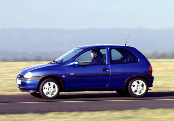 Pictures of Opel Corsa 3-door (B) 1997–2000