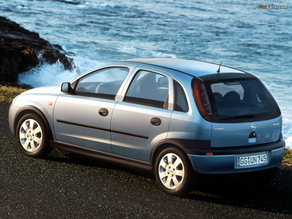 Pictures of Opel Corsa 5-door (C) 2000–03 (1024 x 768)