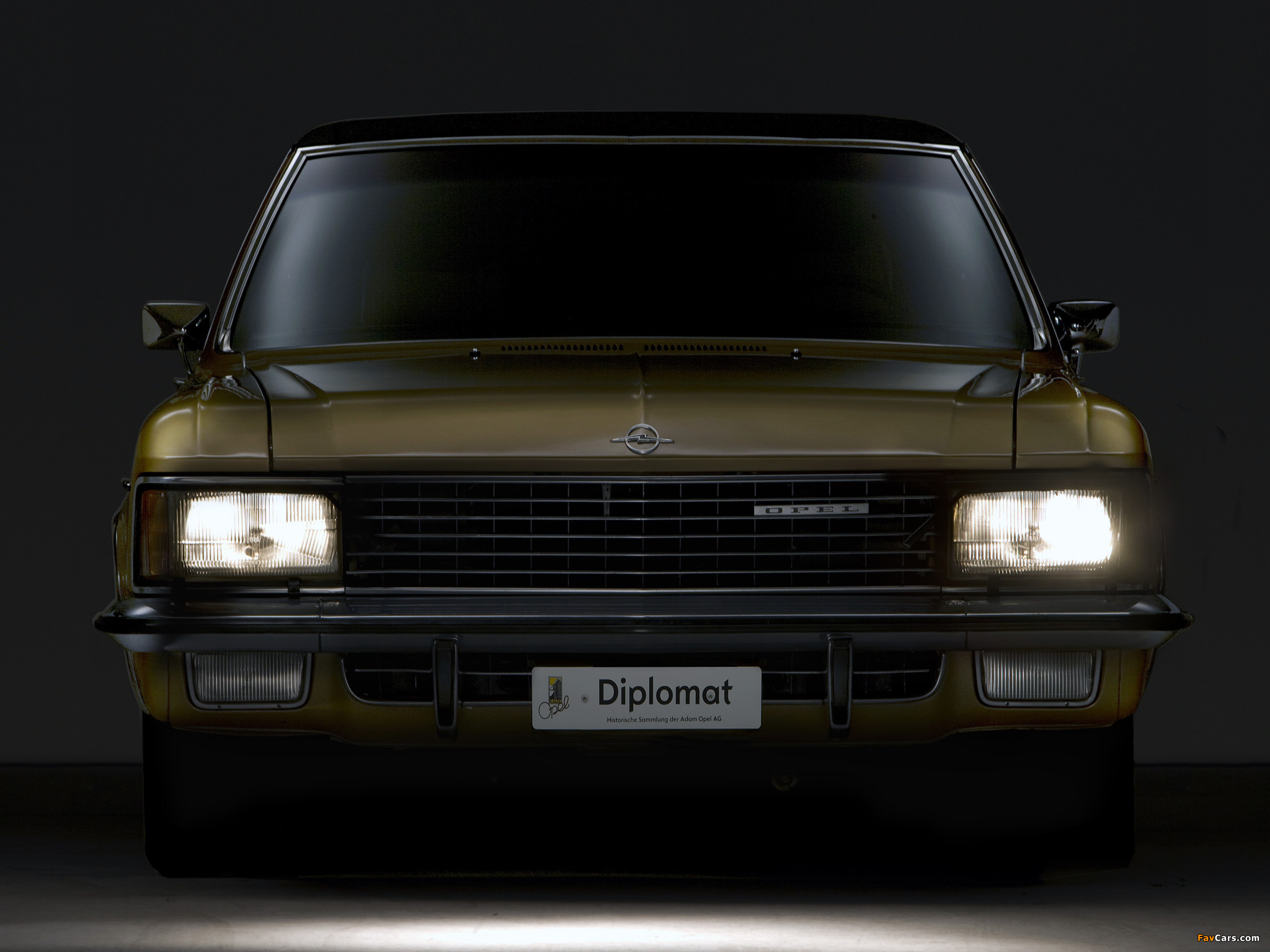 Images of Opel Diplomat (2048 x 1536)
