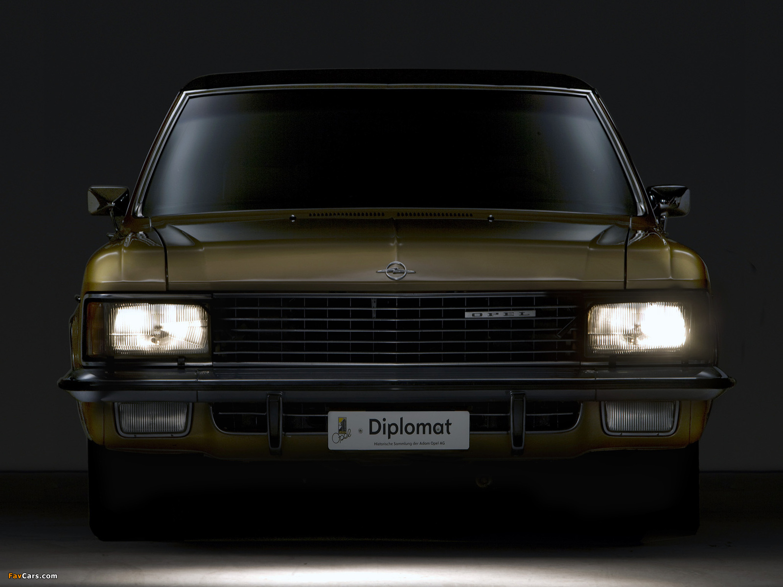 Images of Opel Diplomat (1600 x 1200)