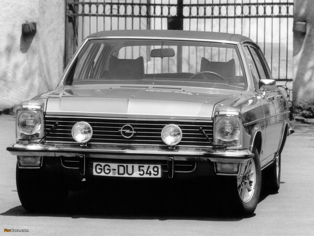 Opel Diplomat V8 (B) 1969–77 photos (1280 x 960)