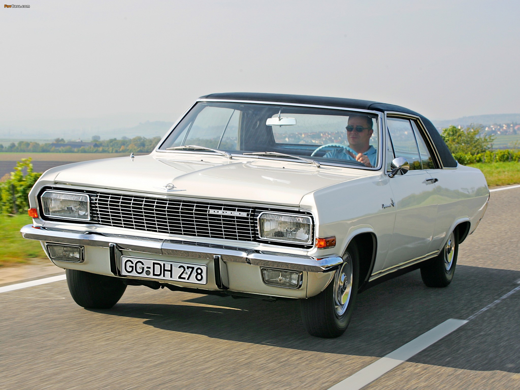 Photos of Opel Diplomat V8 Coupe (A) 1965–67 (2048 x 1536)