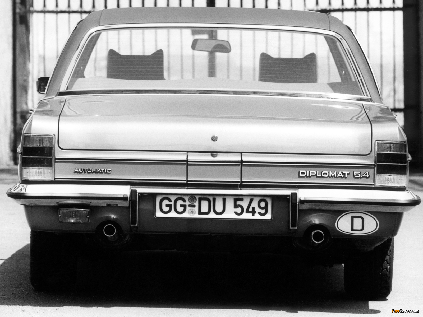 Photos of Opel Diplomat V8 (B) 1969–77 (1600 x 1200)