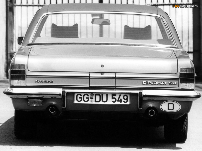 Photos of Opel Diplomat V8 (B) 1969–77 (800 x 600)