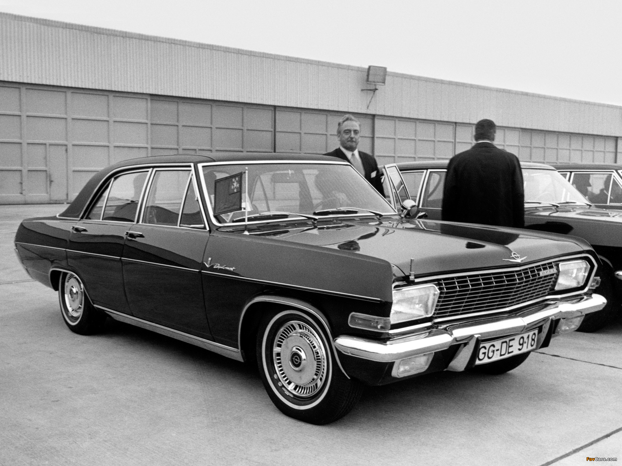 Opel Diplomat V8 (A) 1965–67 wallpapers (2048 x 1536)
