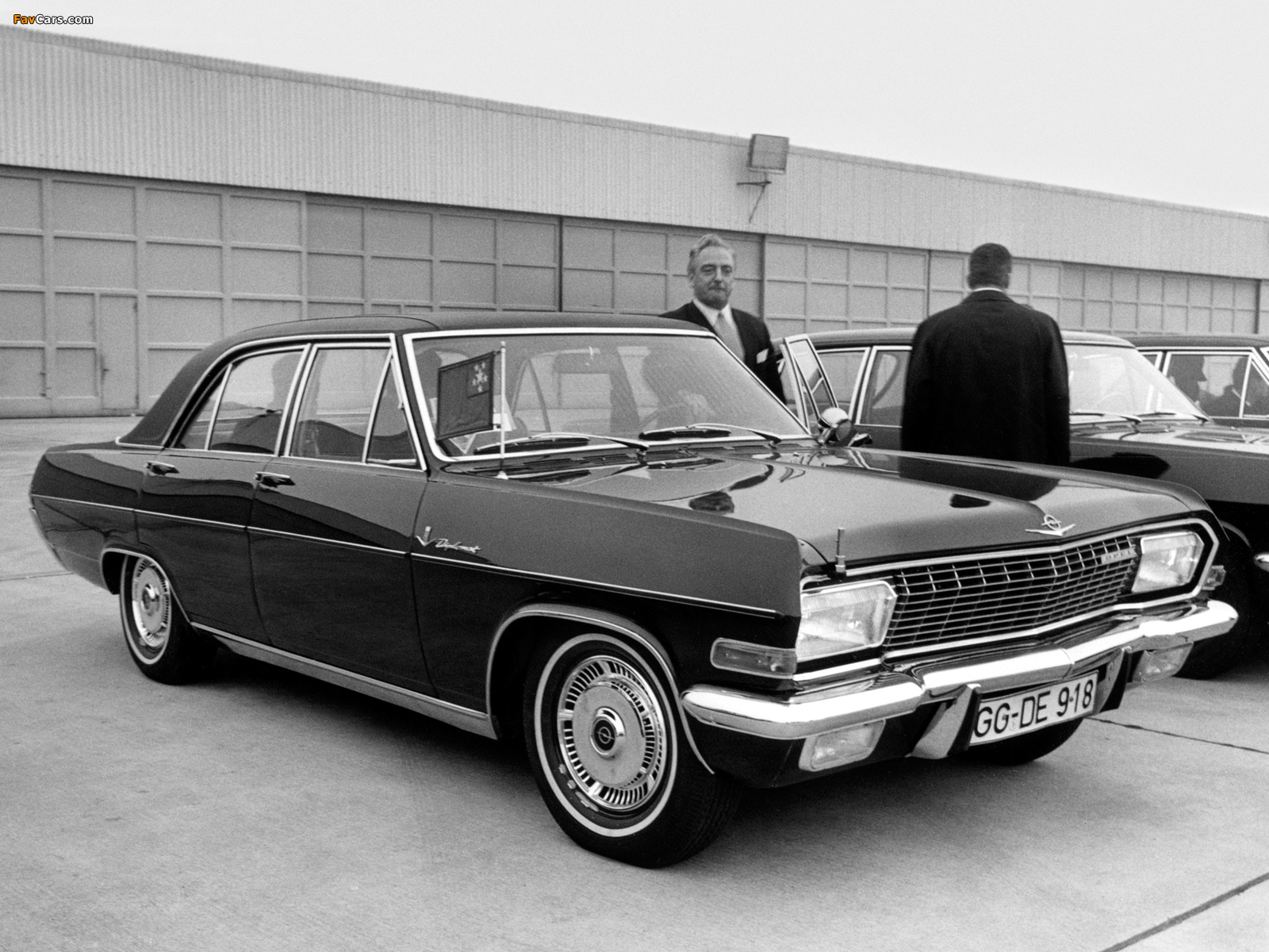 Opel Diplomat V8 (A) 1965–67 wallpapers (1600 x 1200)