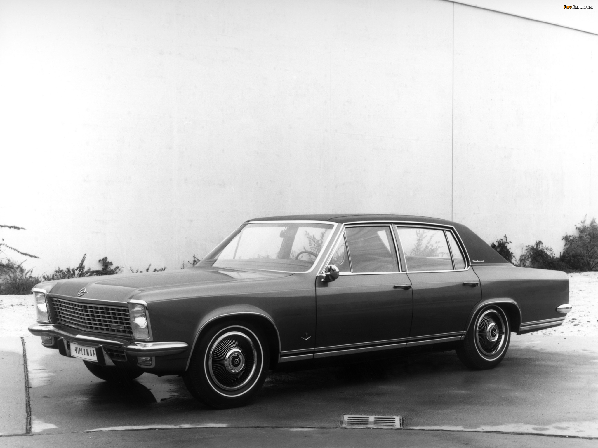 Opel Diplomat V8 (B) 1969–77 wallpapers (2048 x 1536)