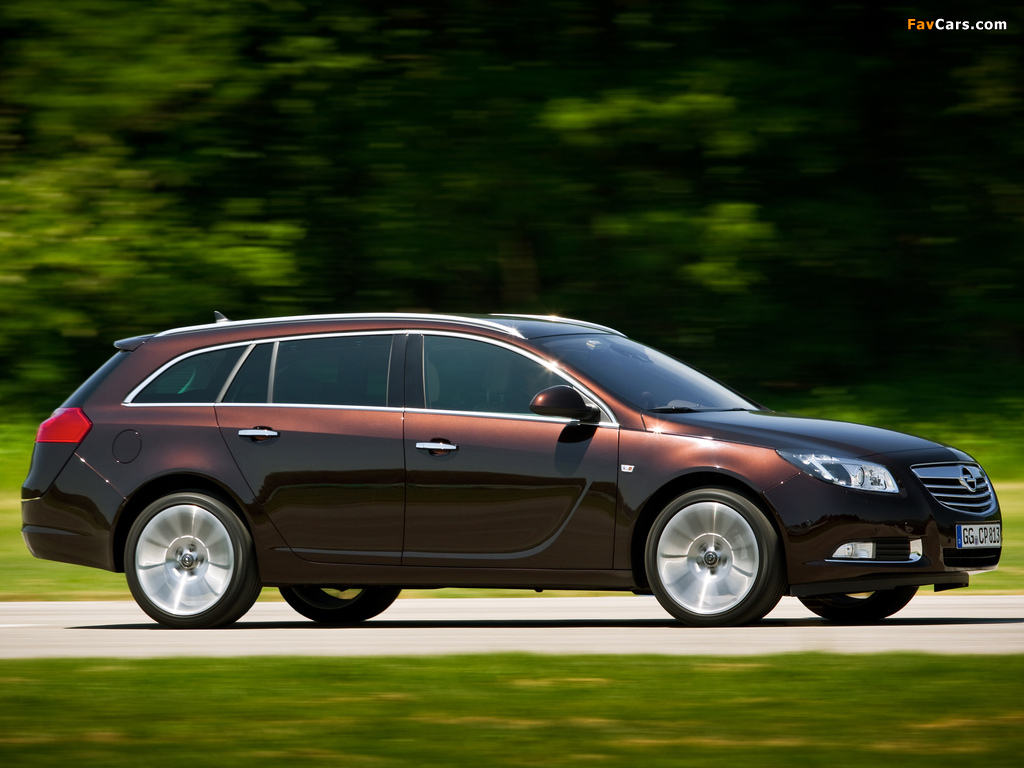 Images of Opel Insignia Turbo 4x4 Sports Tourer 2008–13 (1024 x 768)