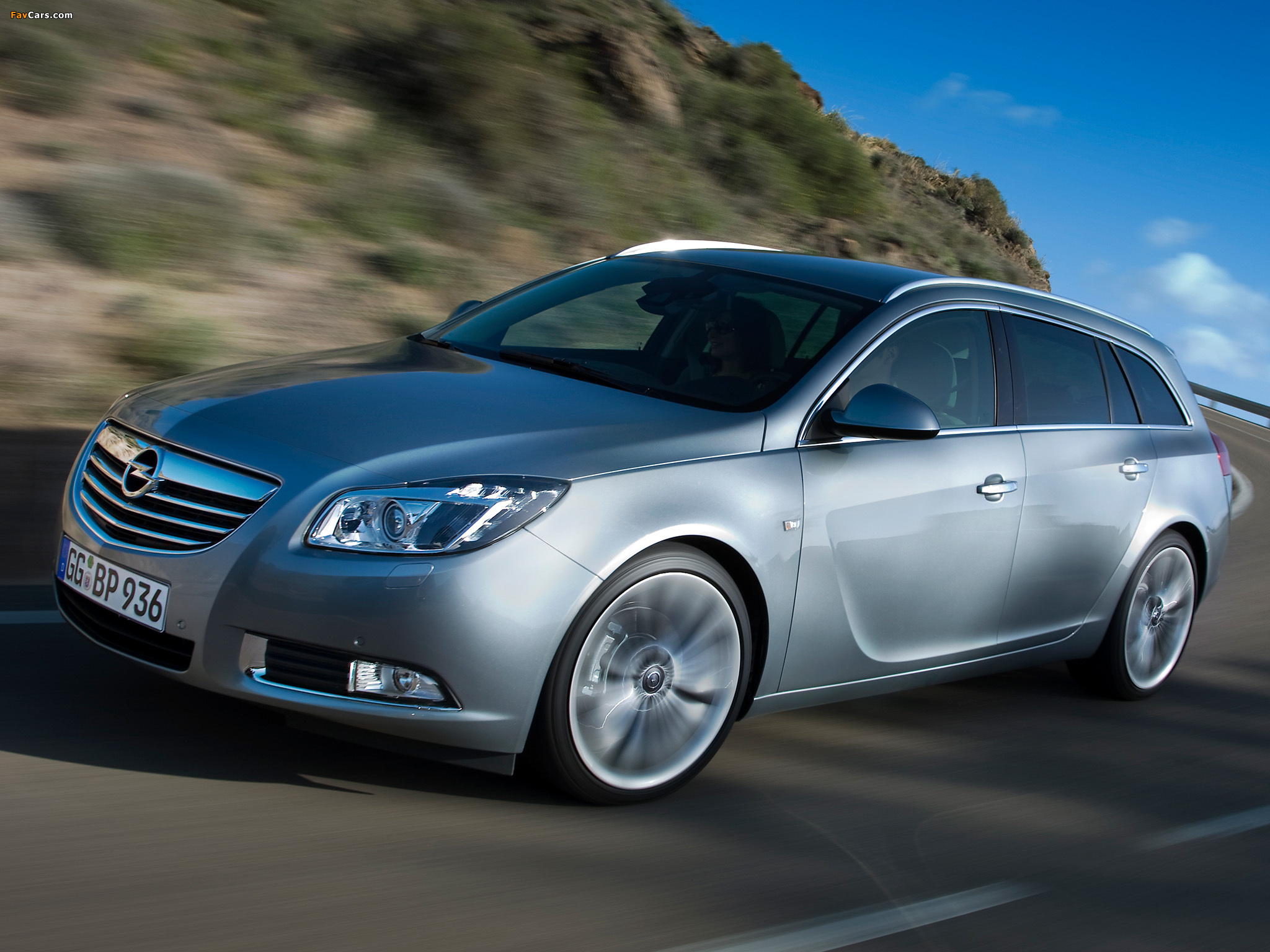 Images of Opel Insignia Sports Tourer 2008–13 (2048 x 1536)