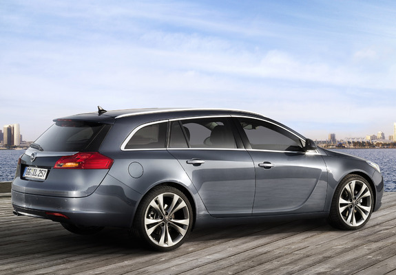Images of Opel Insignia Sports Tourer 2008–13