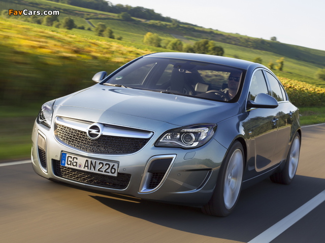 Images of Opel Insignia OPC 2013 (640 x 480)