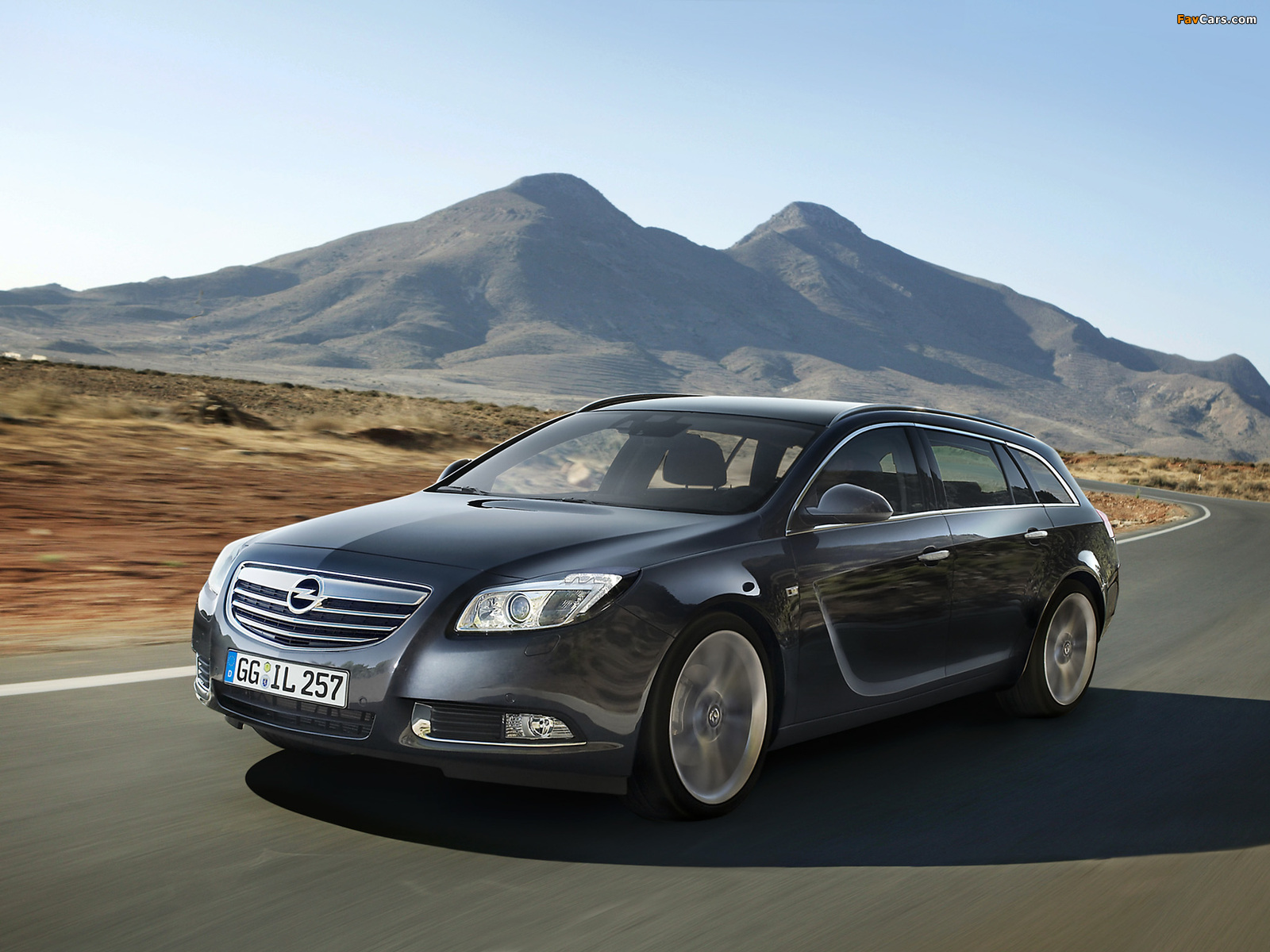 Opel Insignia Sports Tourer 2008–13 pictures (1600 x 1200)