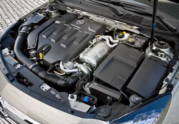Opel Insignia BiTurbo 2012–13 images