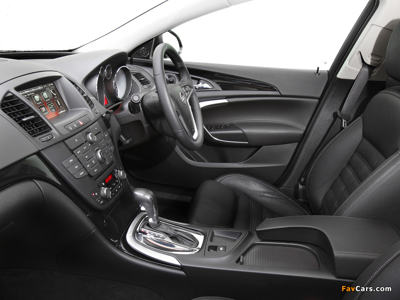 Opel Insignia Turbo Sports Tourer AU-spec 2012–13 photos (800 x 600)