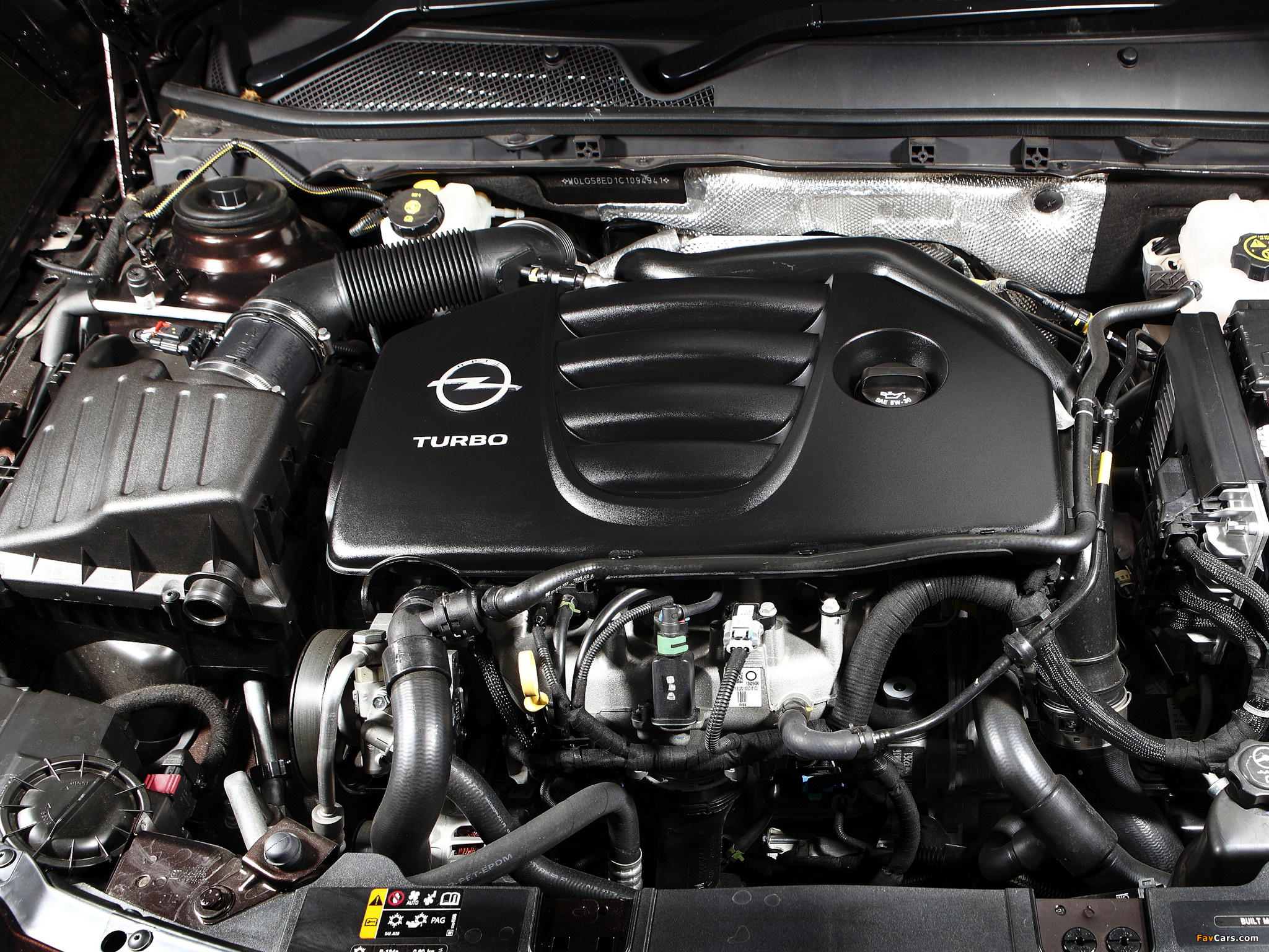Opel Insignia Turbo Sports Tourer AU-spec 2012–13 pictures (2048 x 1536)
