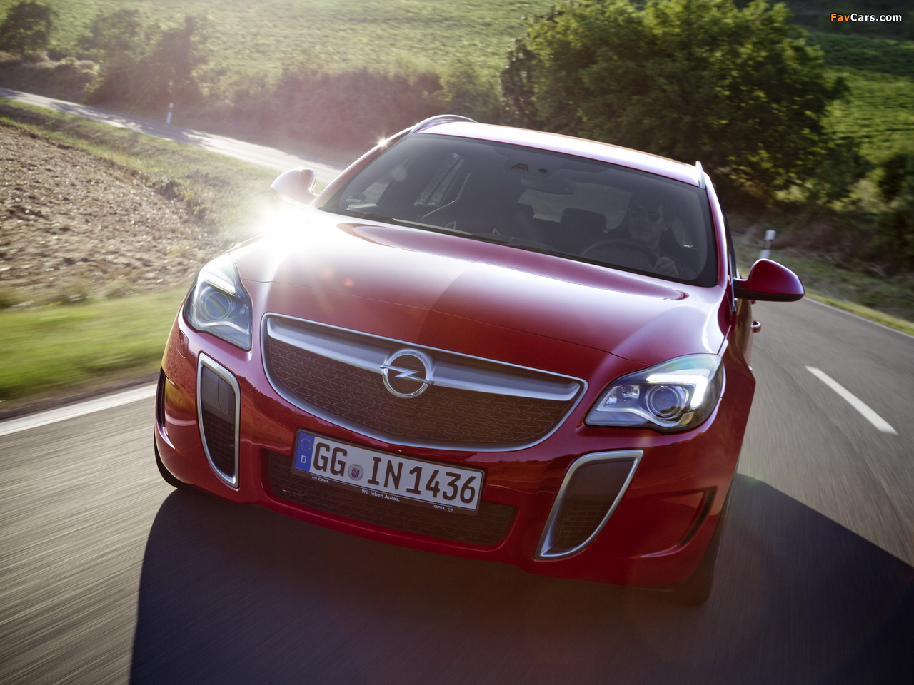 Opel Insignia OPC Sports Tourer 2013 pictures (1280 x 960)