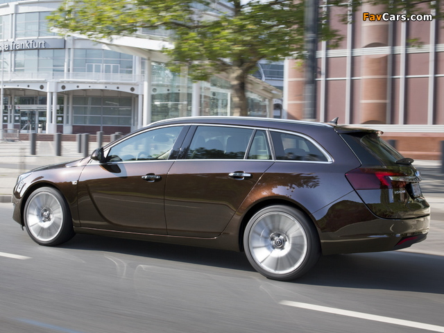 Opel Insignia Sports Tourer 2013 pictures (640 x 480)