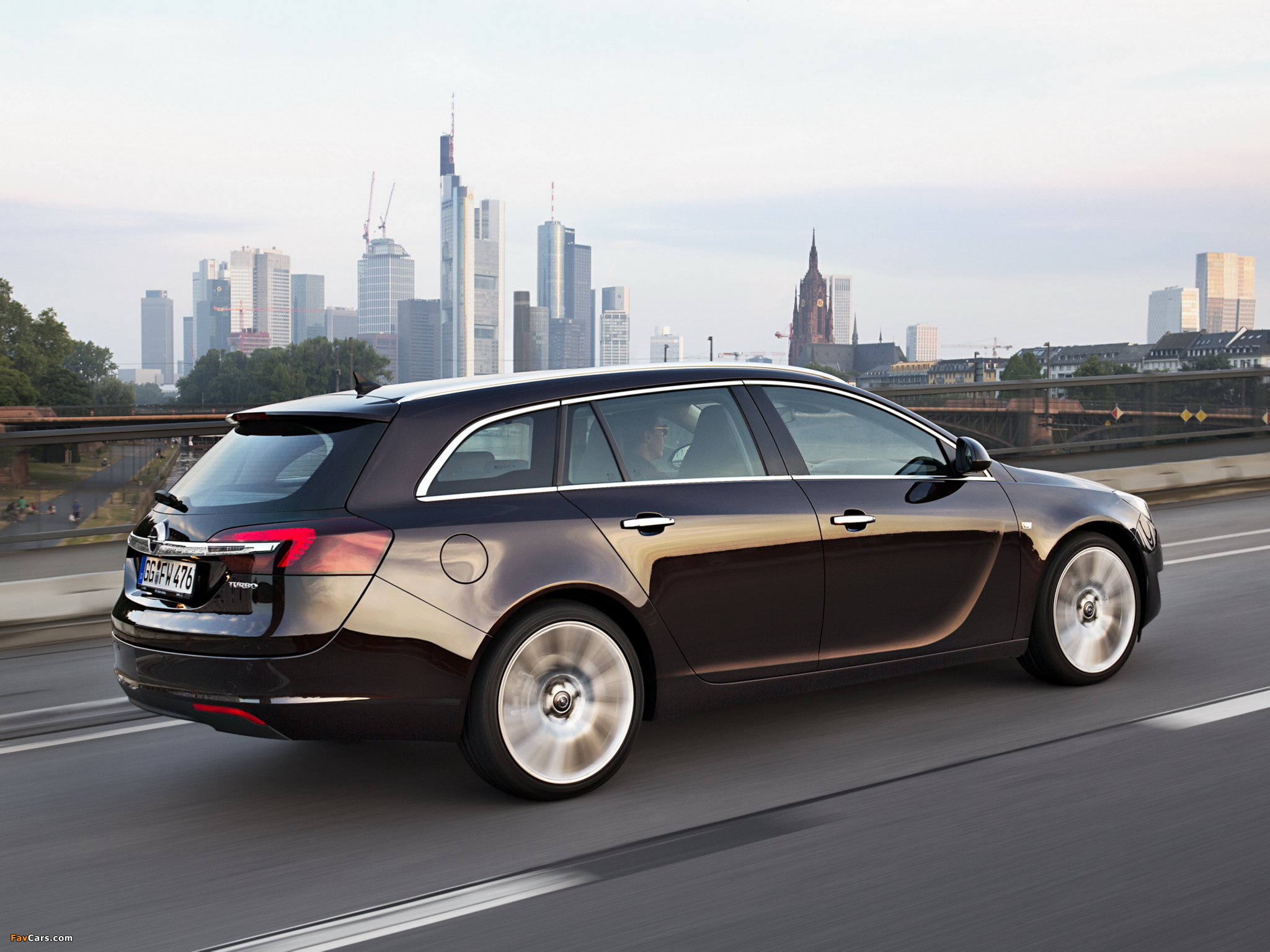 Opel Insignia Sports Tourer 2013 pictures (2048 x 1536)