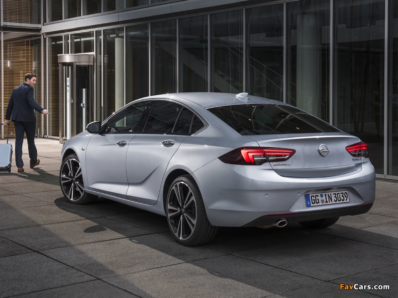 Opel Insignia Grand Sport Turbo D 2017 photos (800 x 600)