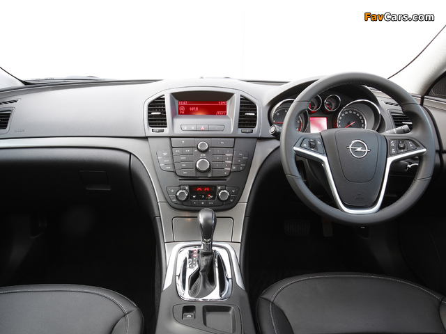 Photos of Opel Insignia Turbo AU-spec 2012–13 (640 x 480)