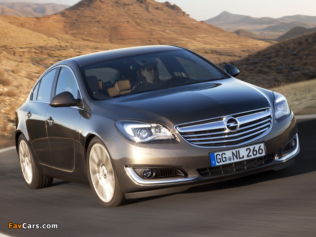 Photos of Opel Insignia Hatchback 2013 (640 x 480)