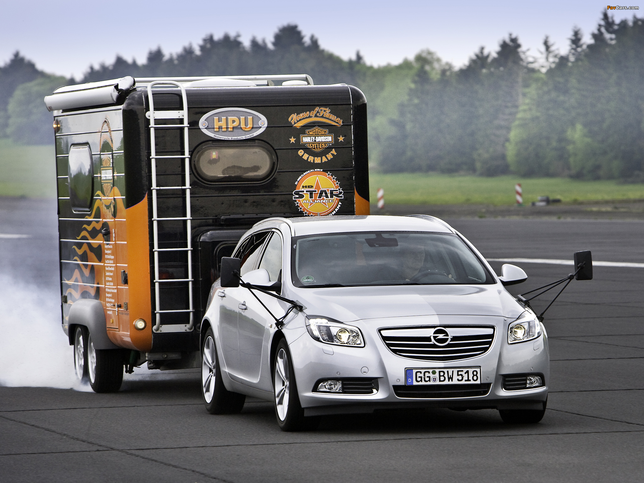 Pictures of Opel Insignia Turbo 4x4 Sports Tourer 2008–13 (2048 x 1536)