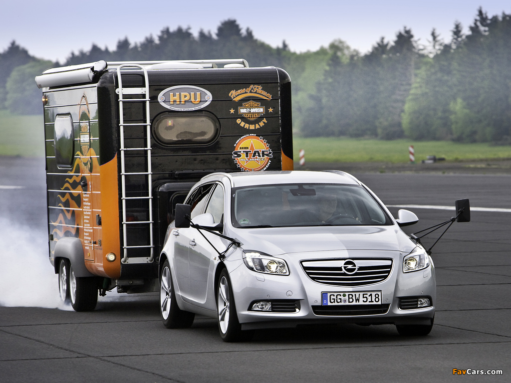 Pictures of Opel Insignia Turbo 4x4 Sports Tourer 2008–13 (1024 x 768)