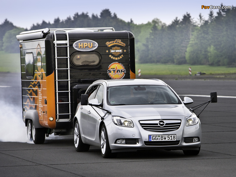 Pictures of Opel Insignia Turbo 4x4 Sports Tourer 2008–13 (800 x 600)