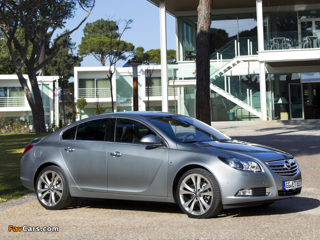 Pictures of Opel Insignia BiTurbo 2012–13 (640 x 480)