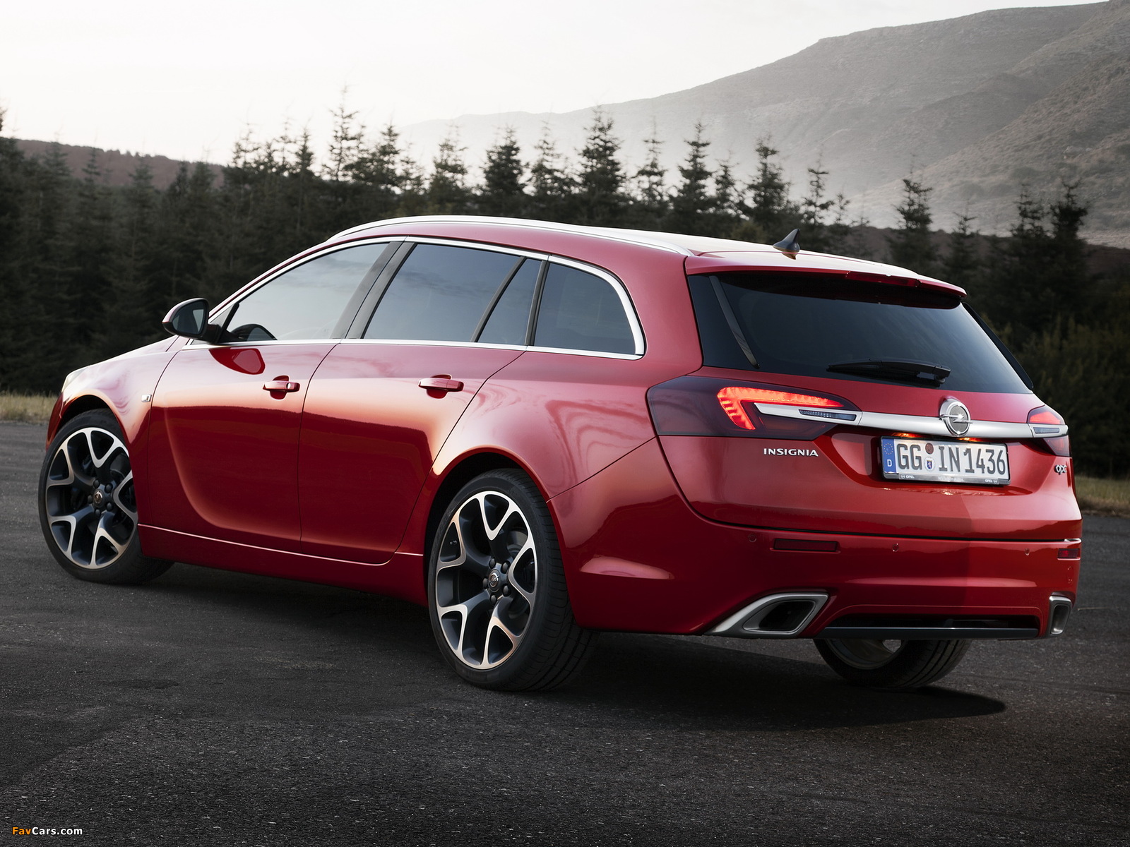 Pictures of Opel Insignia OPC Sports Tourer 2013 (1600 x 1200)
