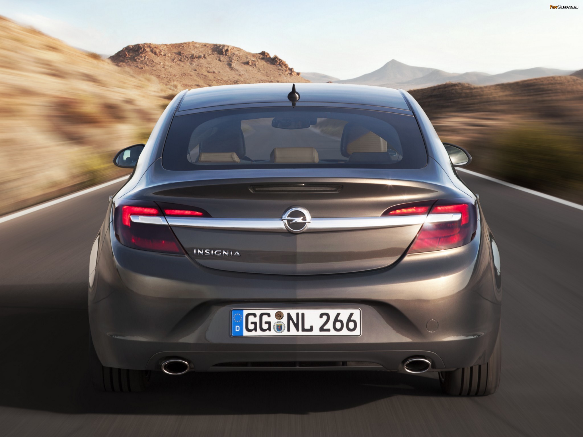 Opel Insignia Hatchback 2013 wallpapers (2048 x 1536)