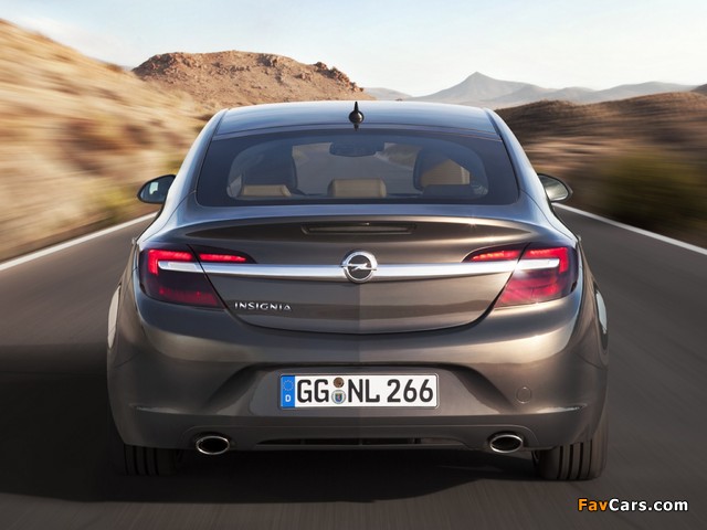 Opel Insignia Hatchback 2013 wallpapers (640 x 480)
