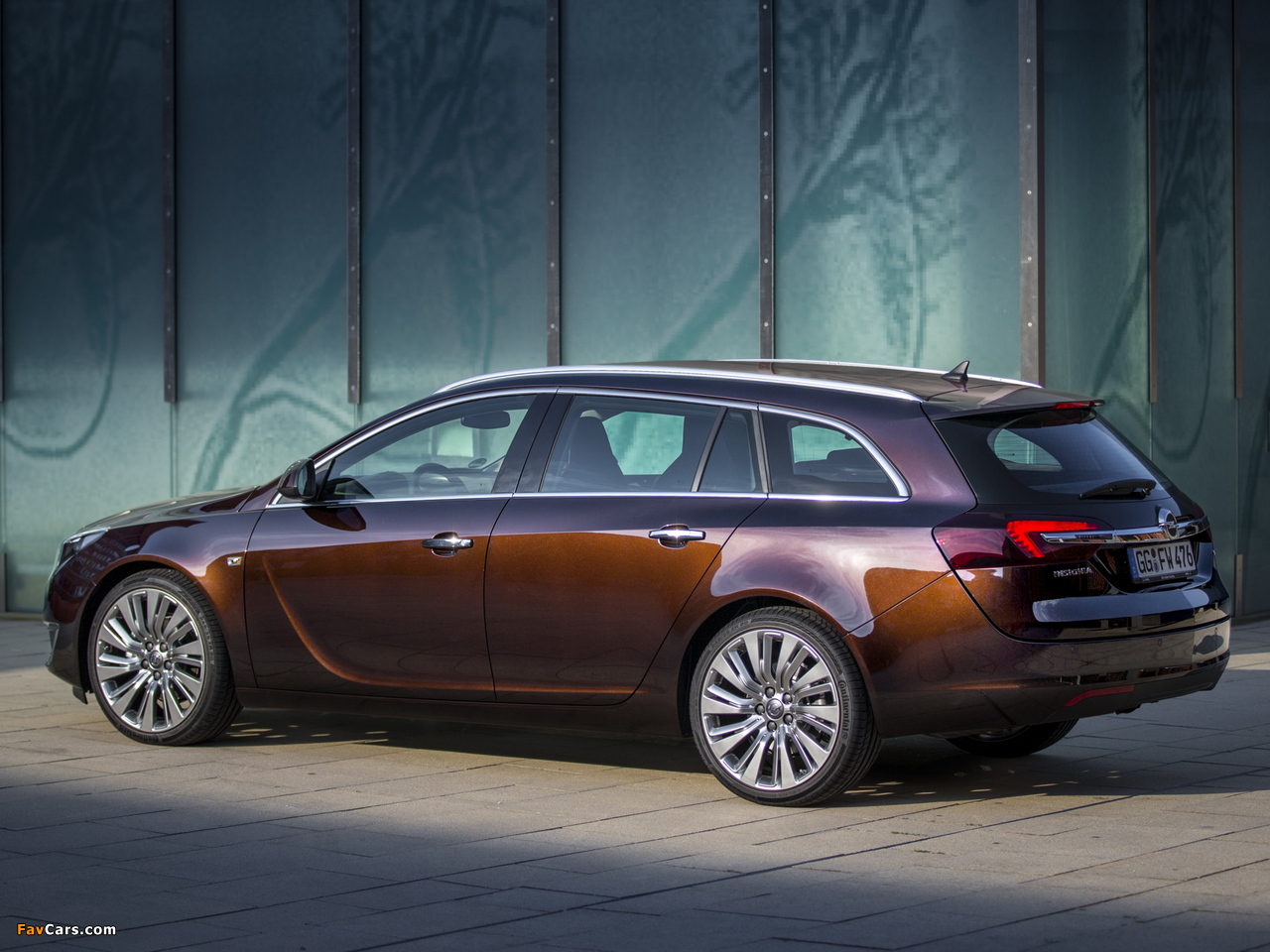 Opel Insignia Sports Tourer 2013 wallpapers (1280 x 960)