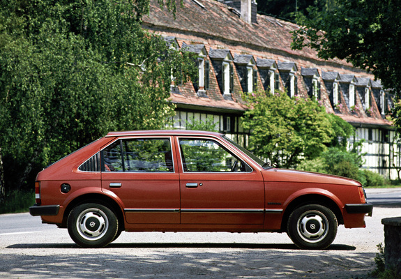 Images of Opel Kadett 5-door (D) 1979–84